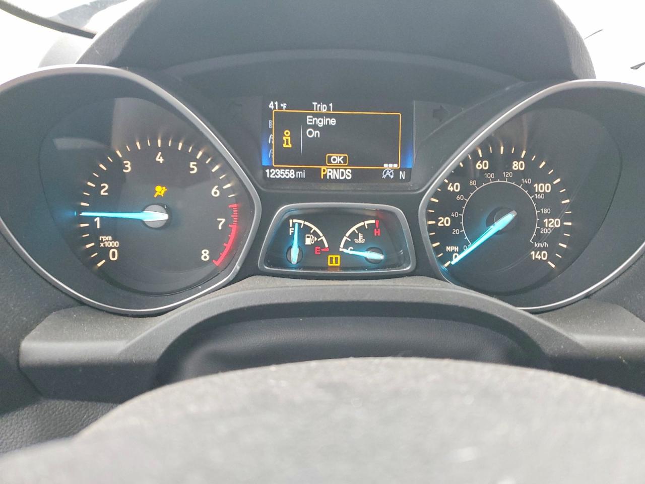 2017 FORD ESCAPE SE photo 9