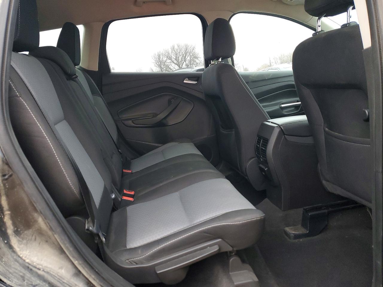2017 FORD ESCAPE SE photo 11