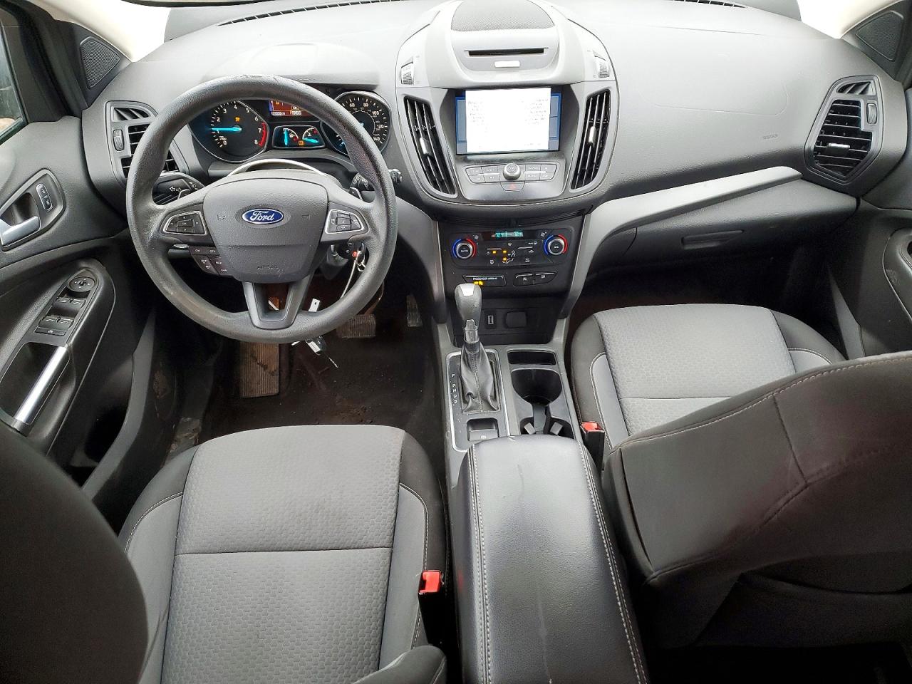 2017 FORD ESCAPE SE photo 8