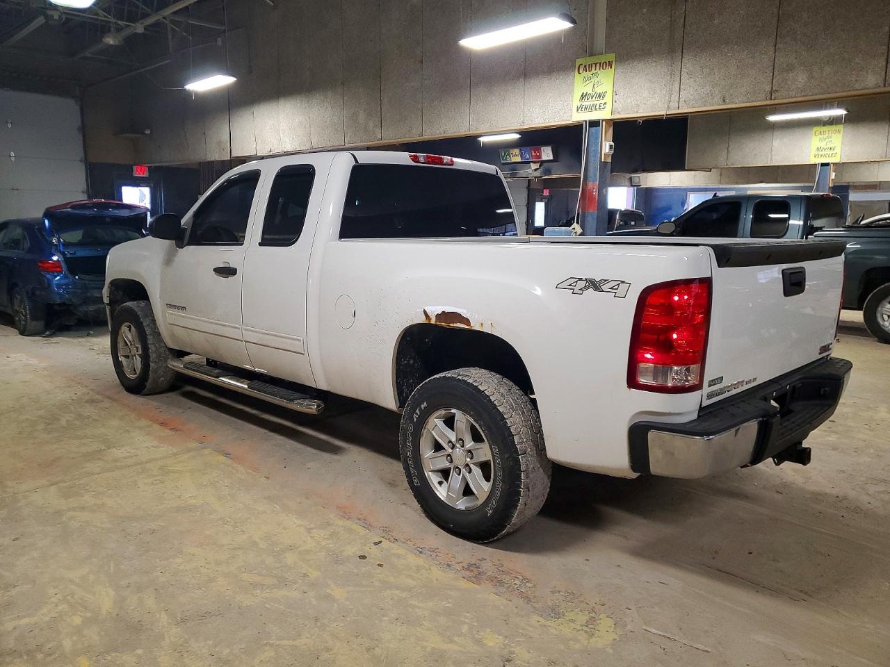 2012 GMC SIERRA K1500 SLE photo 2