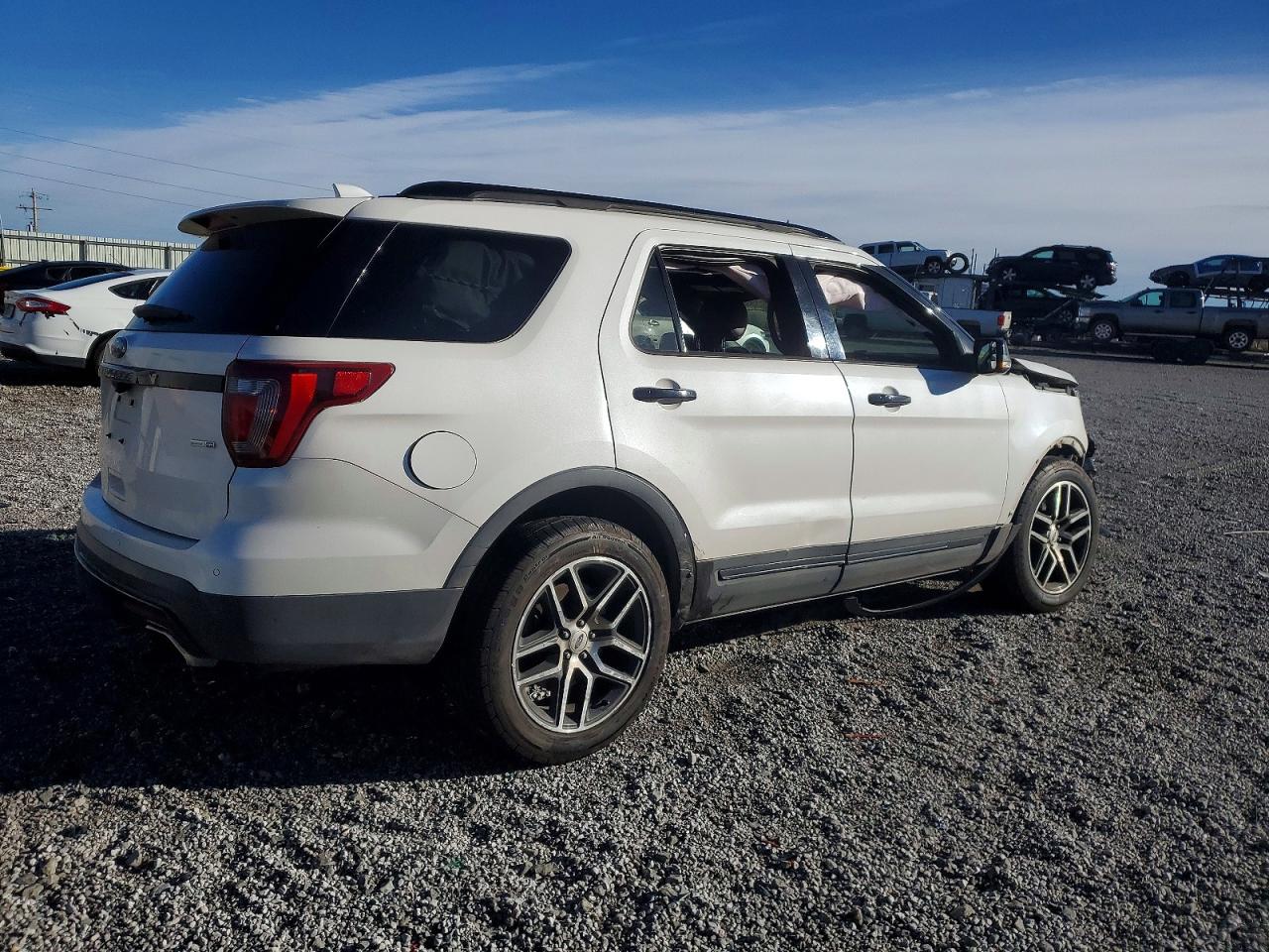 2016 FORD EXPLORER SPORT photo 3