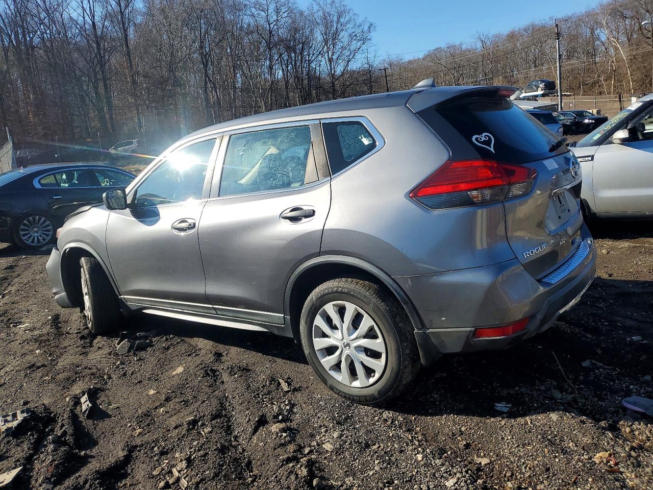 2017 NISSAN ROGUE S photo 2