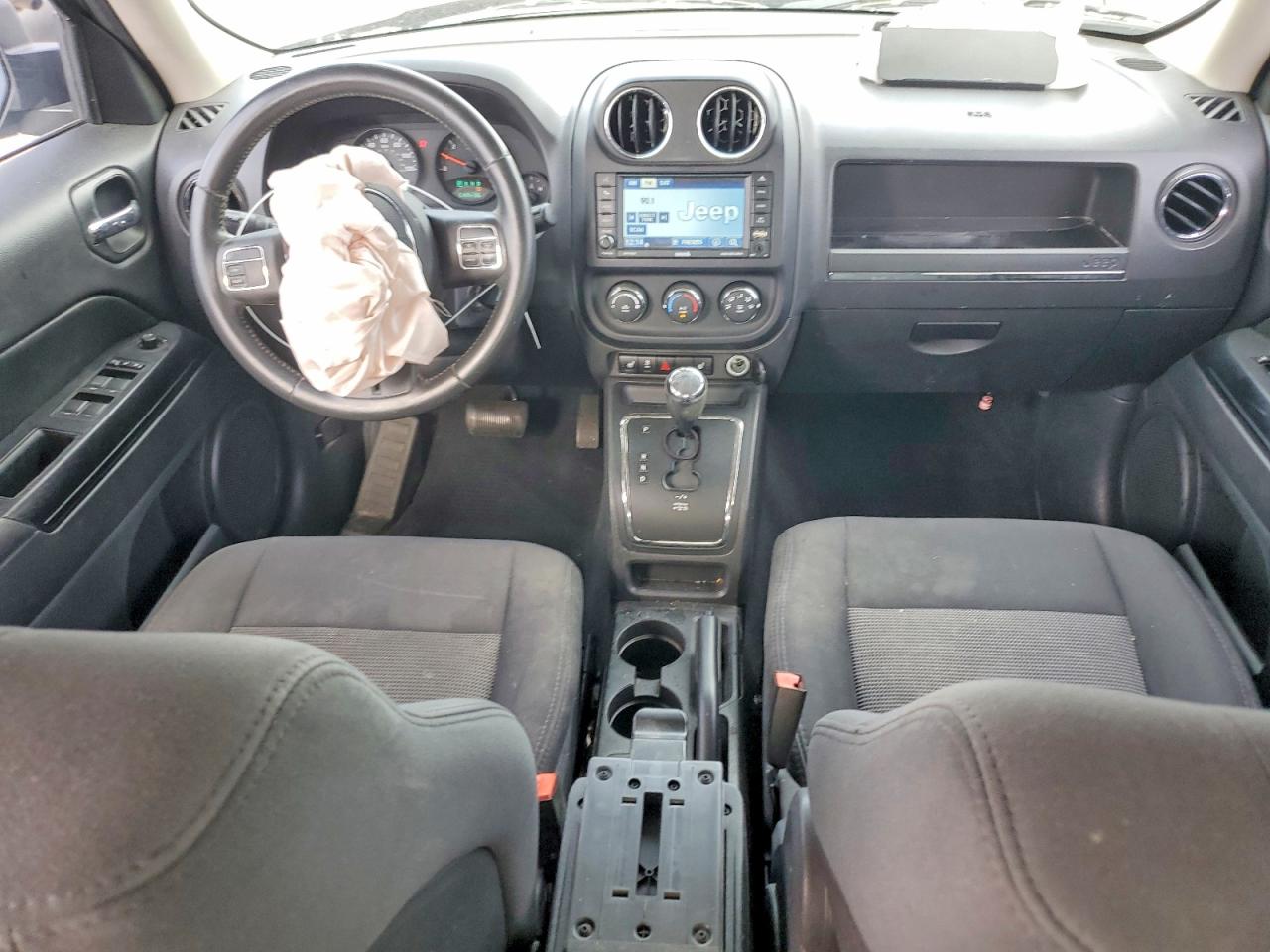 2012 JEEP PATRIOT LATITUDE photo 8