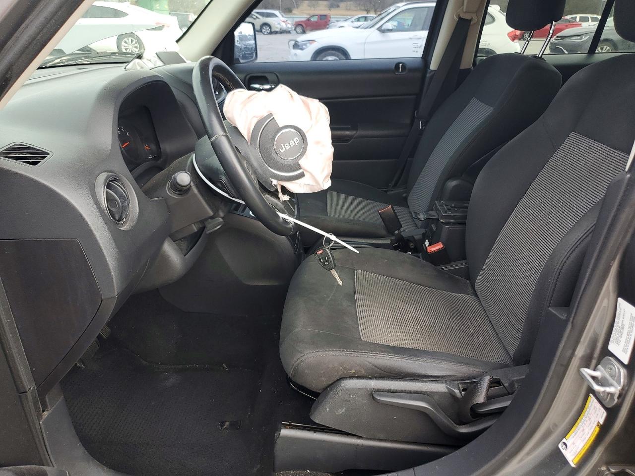 2012 JEEP PATRIOT LATITUDE photo 7