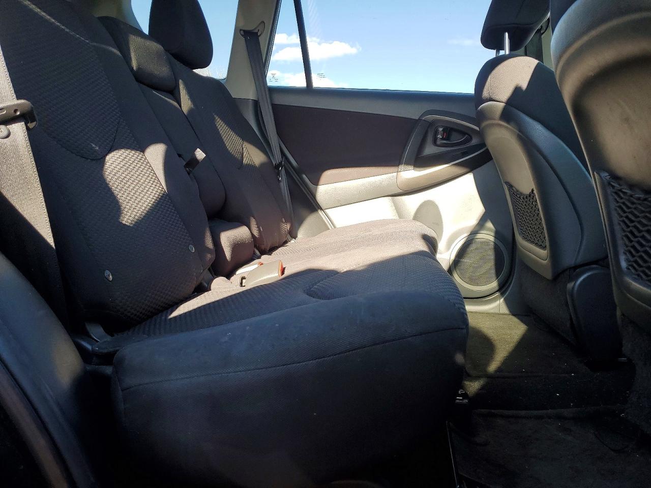 2012 TOYOTA RAV4 SPORT photo 11