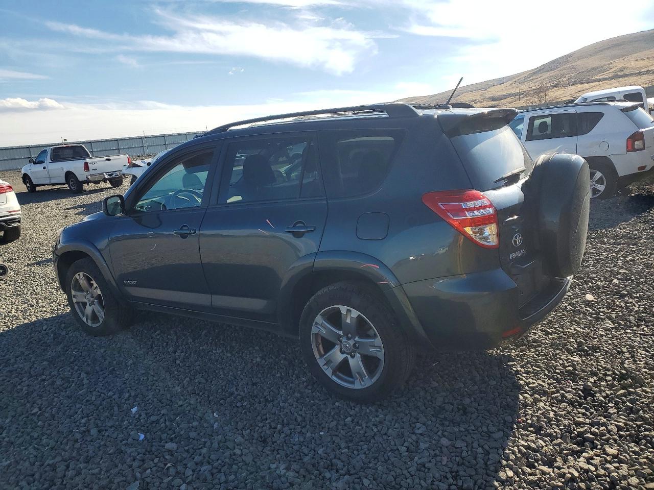 2012 TOYOTA RAV4 SPORT photo 2