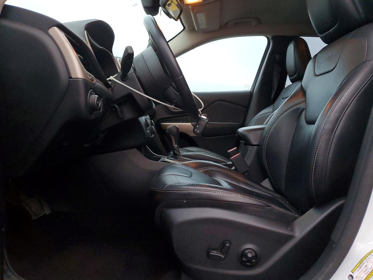 2017 JEEP CHEROKEE LIMITED photo 7