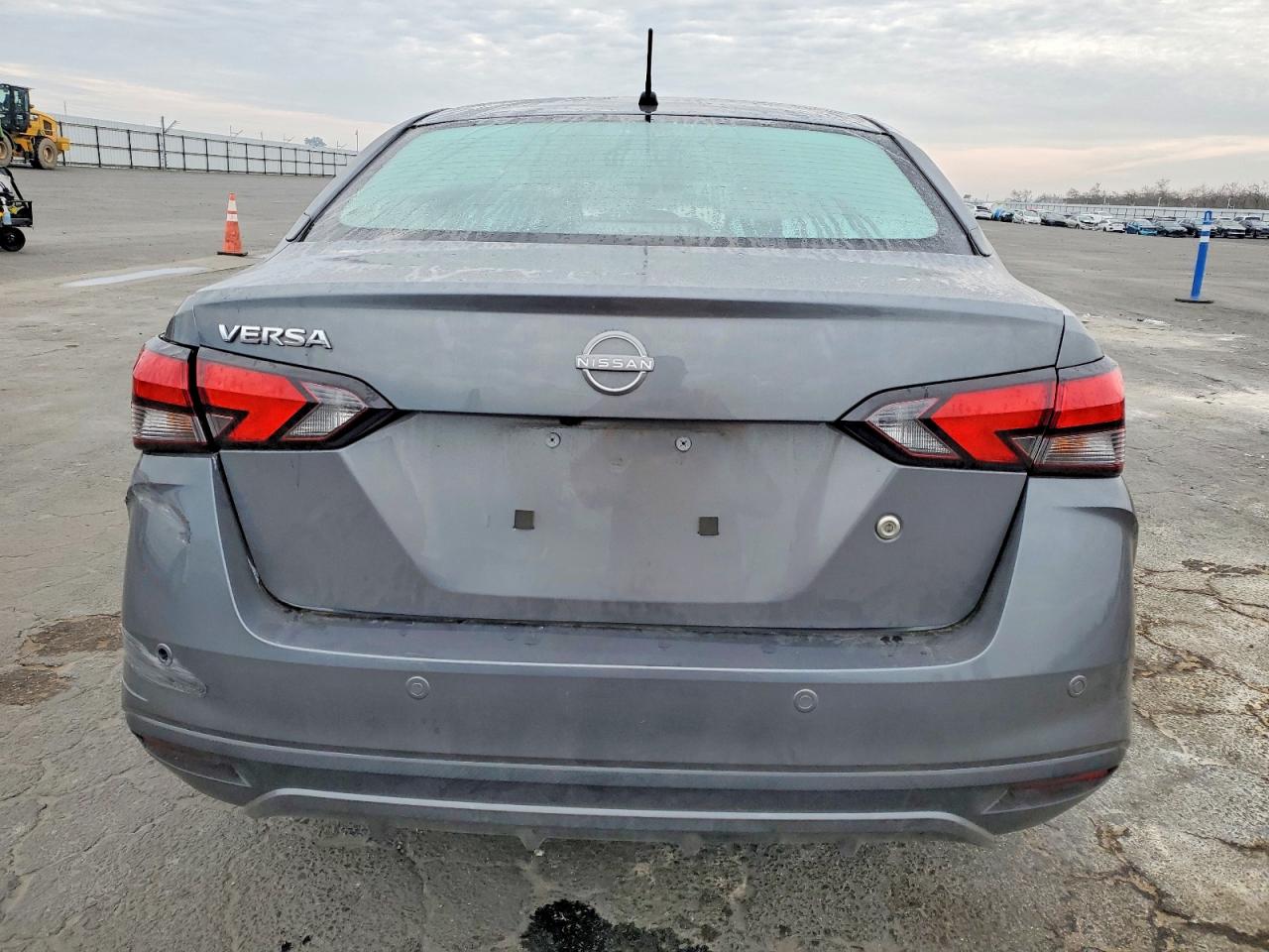 2024 NISSAN VERSA S photo 6