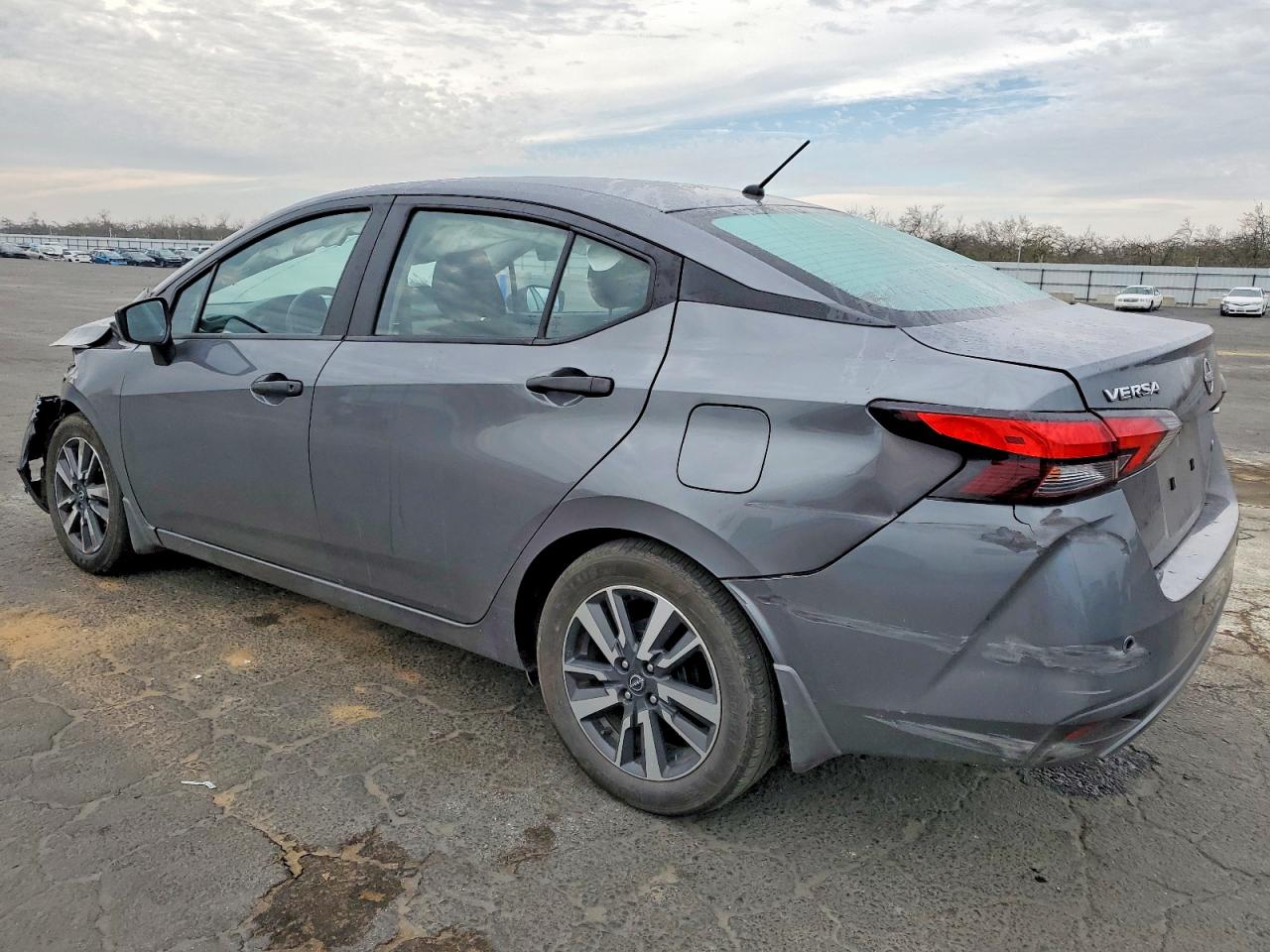 2024 NISSAN VERSA S photo 2