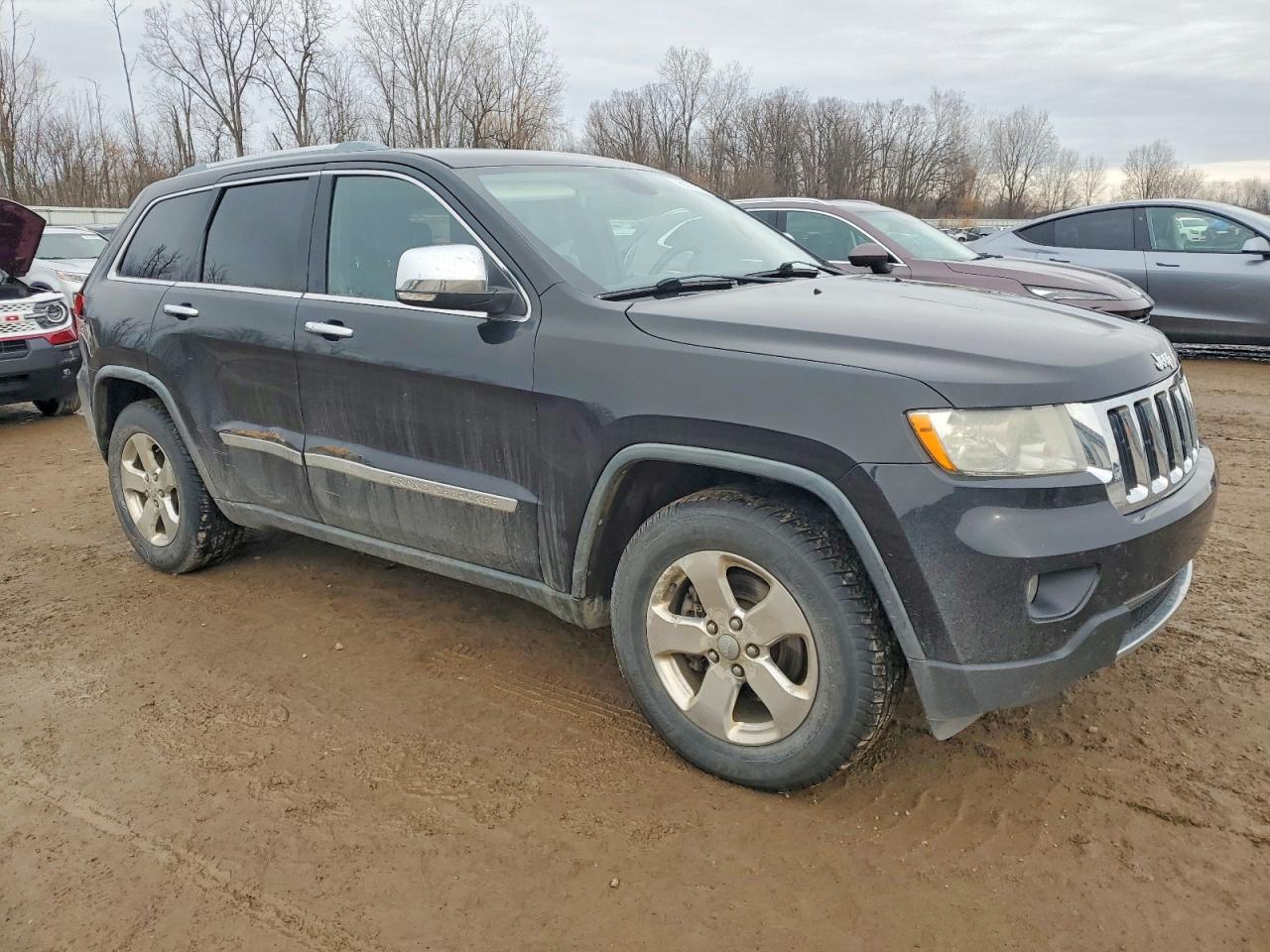 2012 JEEP GRAND CHEROKEE LIMITED photo 4
