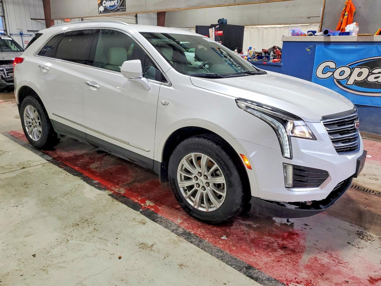 2018 CADILLAC XT5 photo 4
