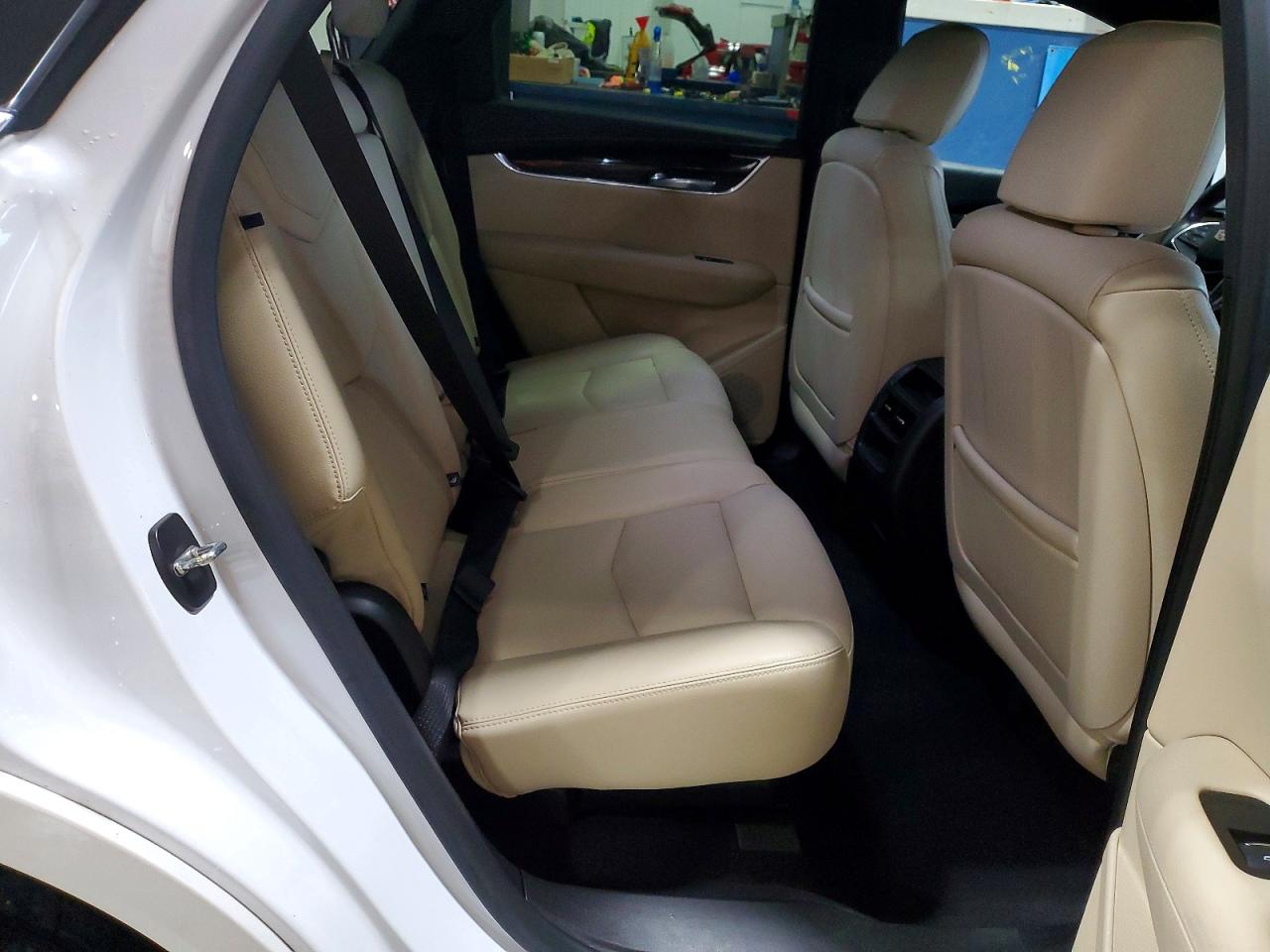 2018 CADILLAC XT5 photo 11
