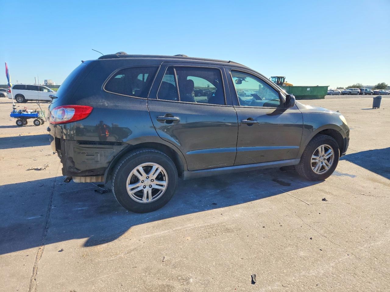 2012 HYUNDAI SANTA FE GLS photo 3