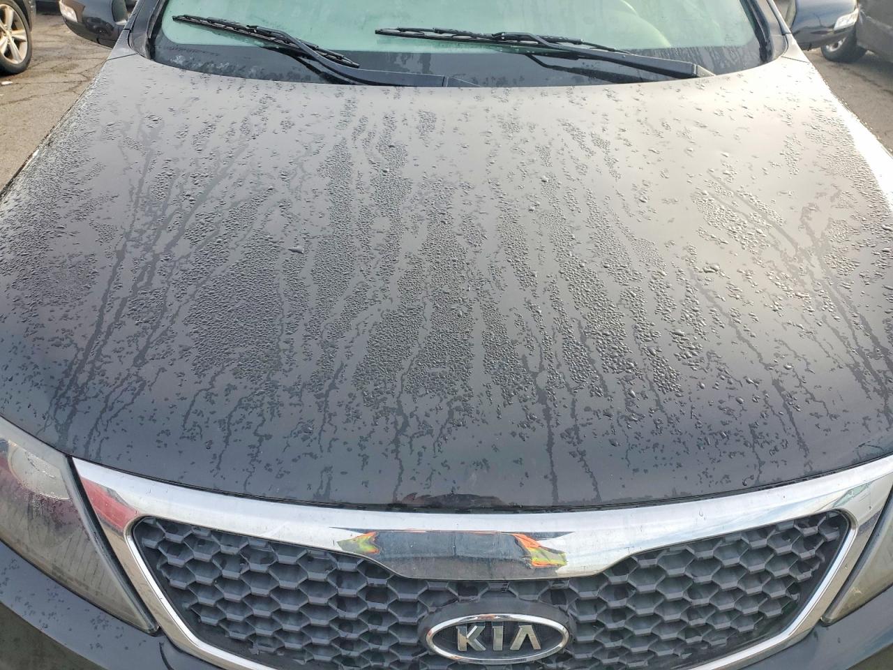 2013 KIA SORENTO LX photo 12
