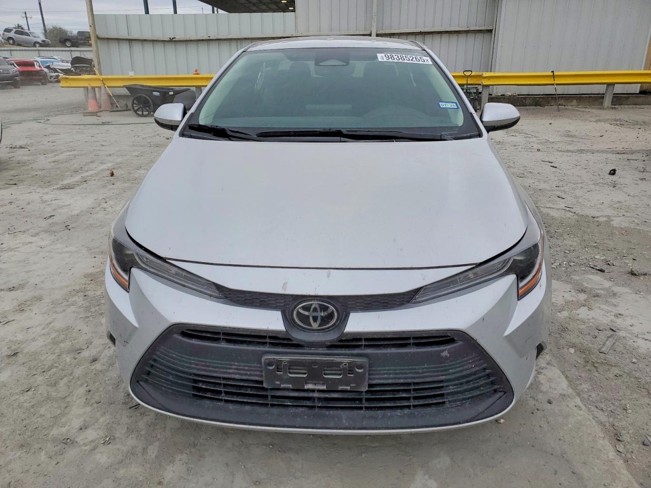 2024 TOYOTA COROLLA LE photo 5