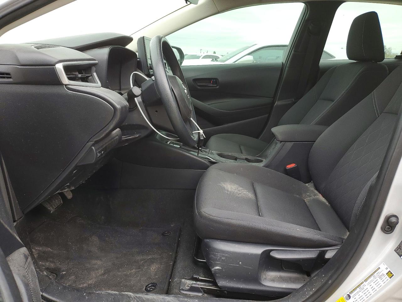 2024 TOYOTA COROLLA LE photo 7