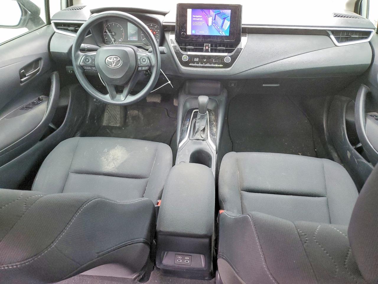 2024 TOYOTA COROLLA LE photo 8