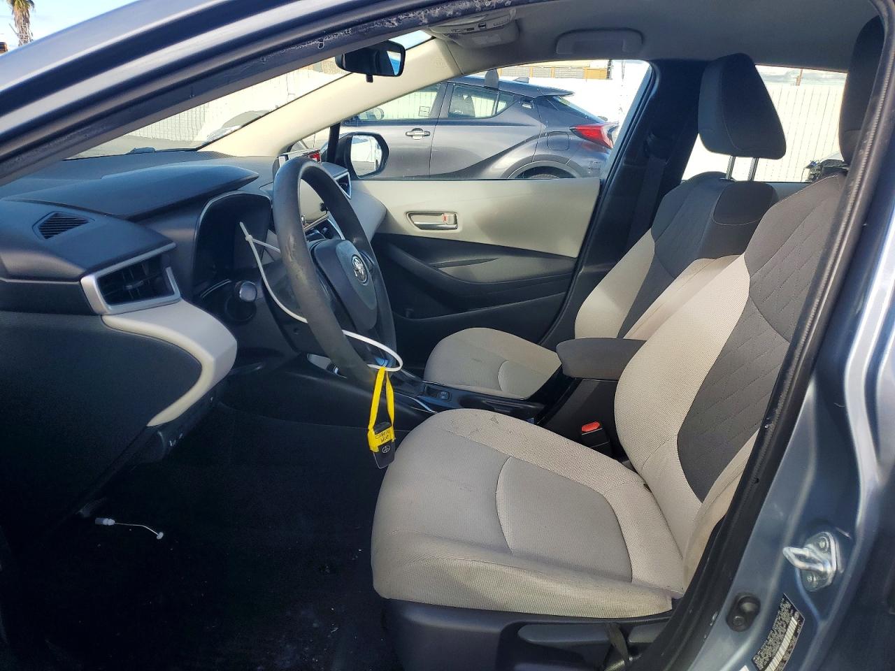 2020 TOYOTA COROLLA LE photo 7