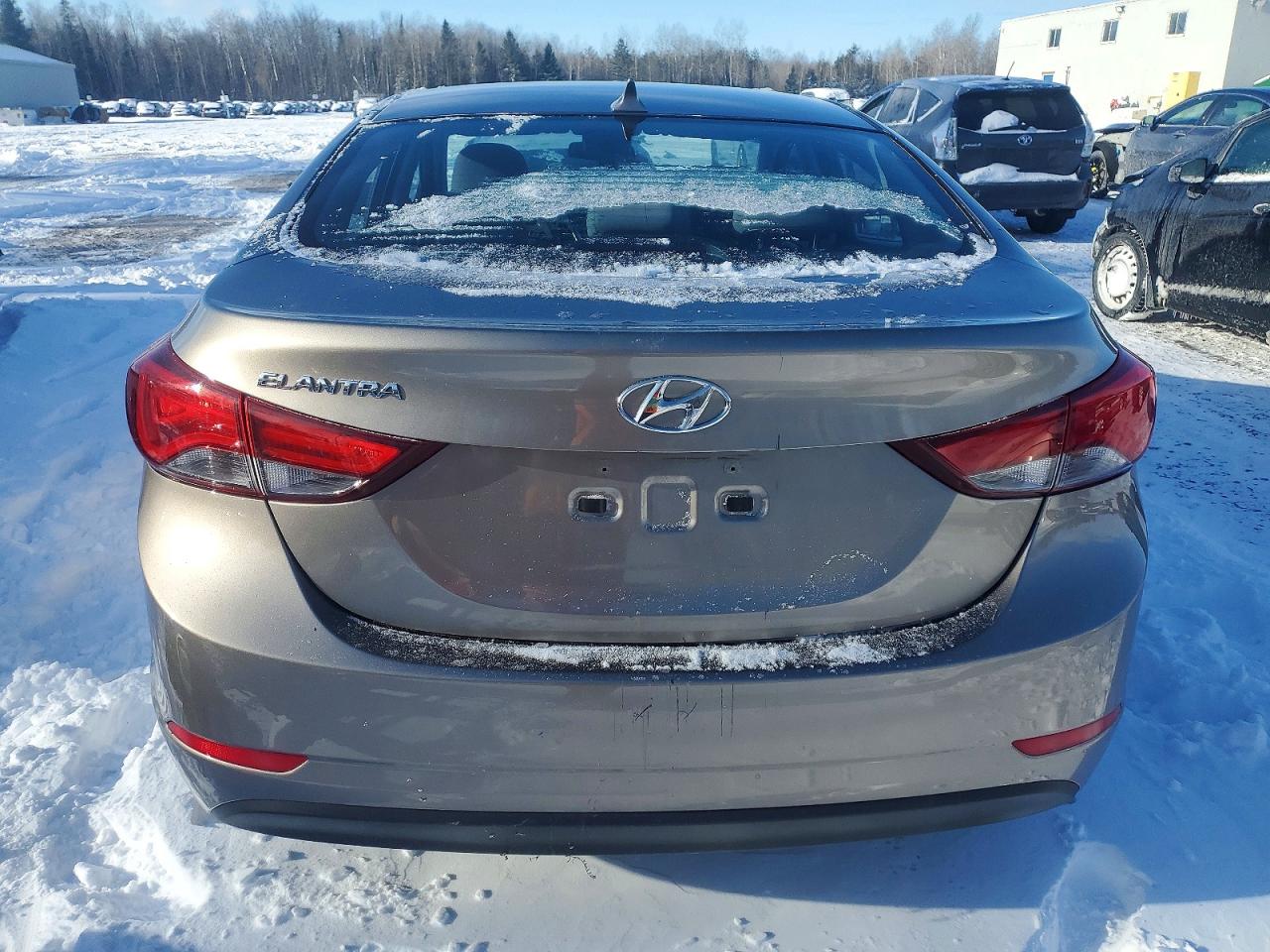 2014 HYUNDAI ELANTRA SE photo 6