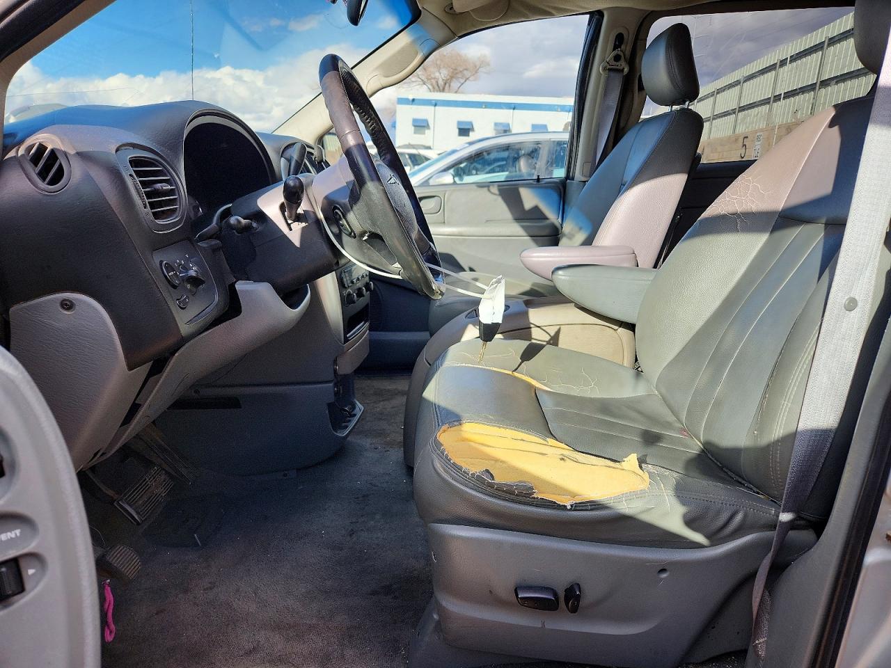 2006 CHRYSLER TOWN & COUNTRY TOURING photo 7