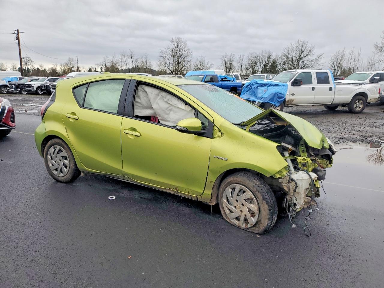 2015 TOYOTA PRIUS C photo 4