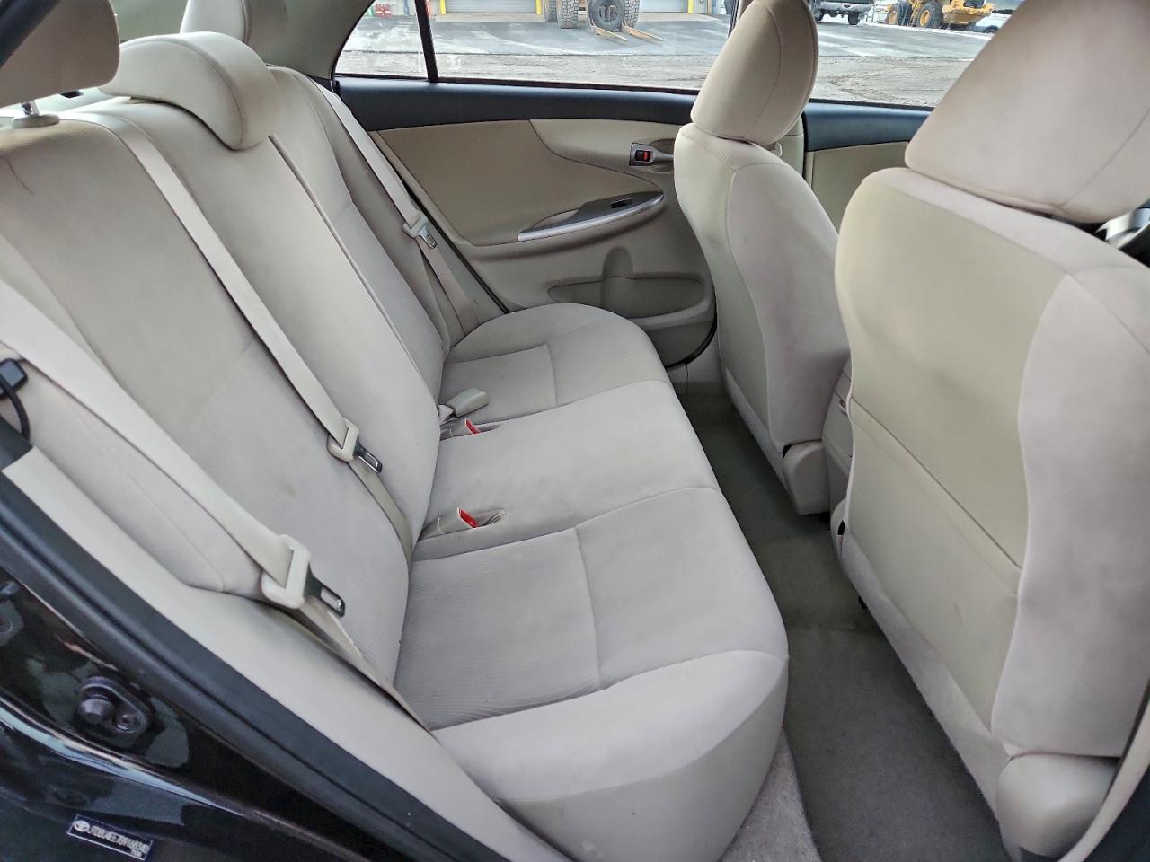2011 TOYOTA COROLLA BASE photo 10