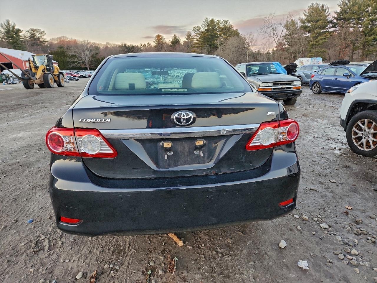 2011 TOYOTA COROLLA BASE photo 6