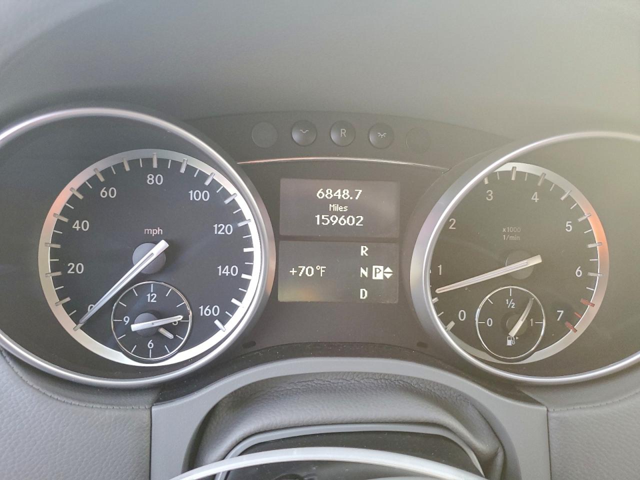 2010 MERCEDES-BENZ GL 550 4MATIC photo 9