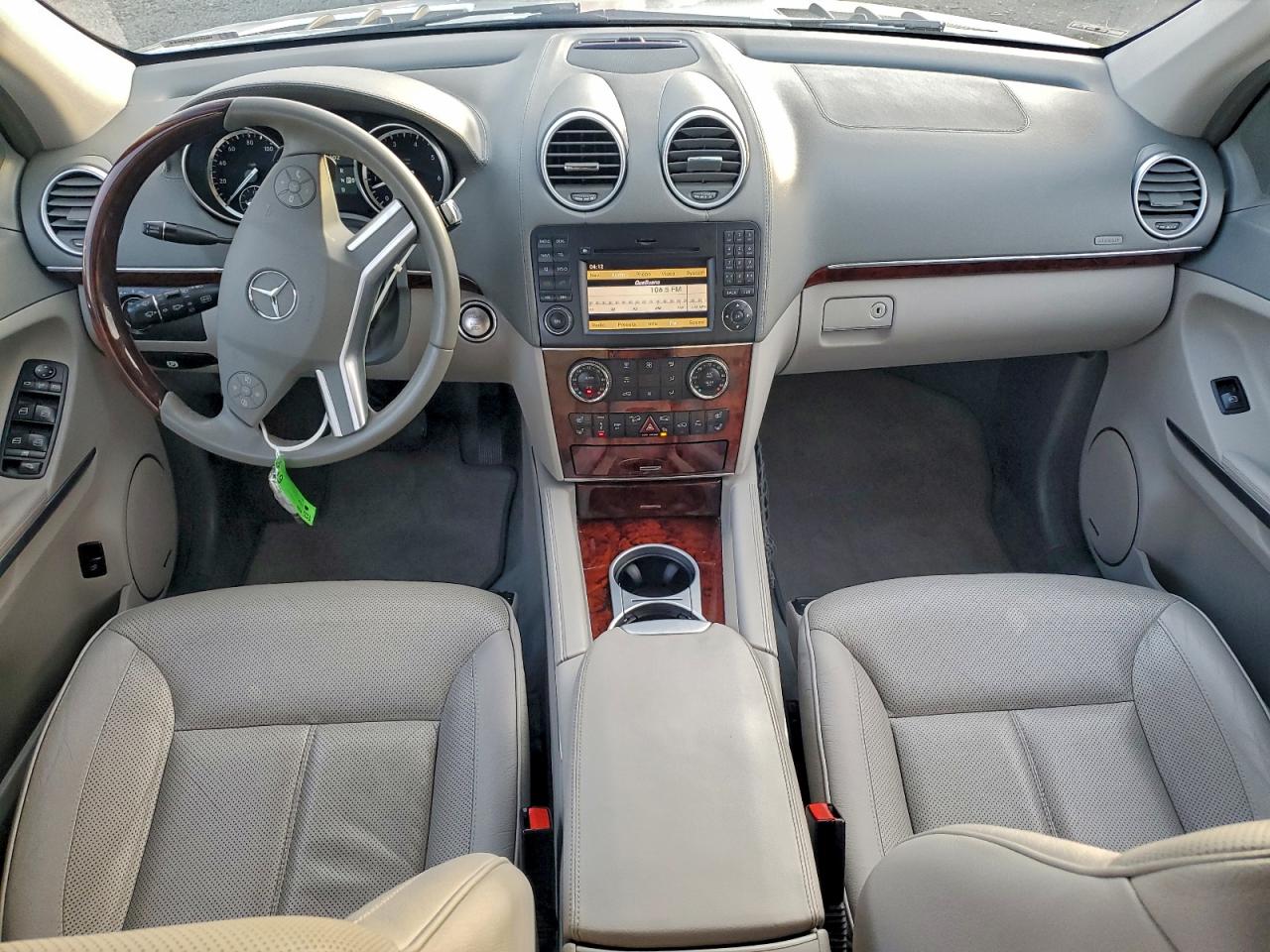 2010 MERCEDES-BENZ GL 550 4MATIC photo 8