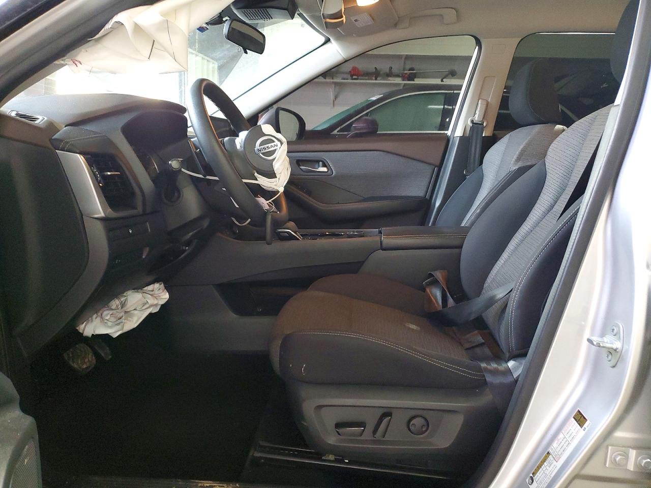 2021 NISSAN ROGUE SV photo 7