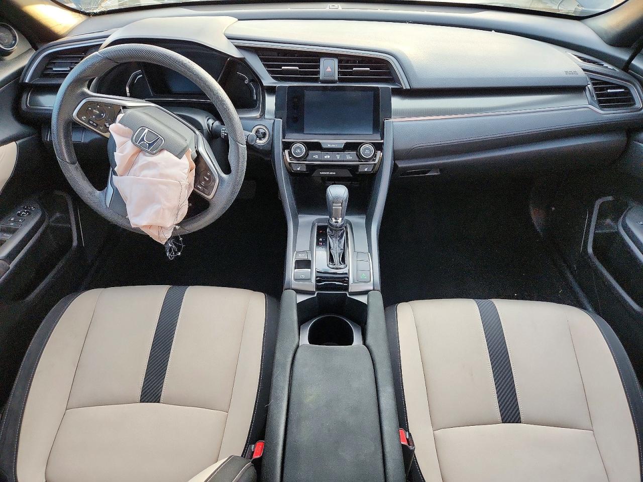 2017 HONDA CIVIC EX photo 8