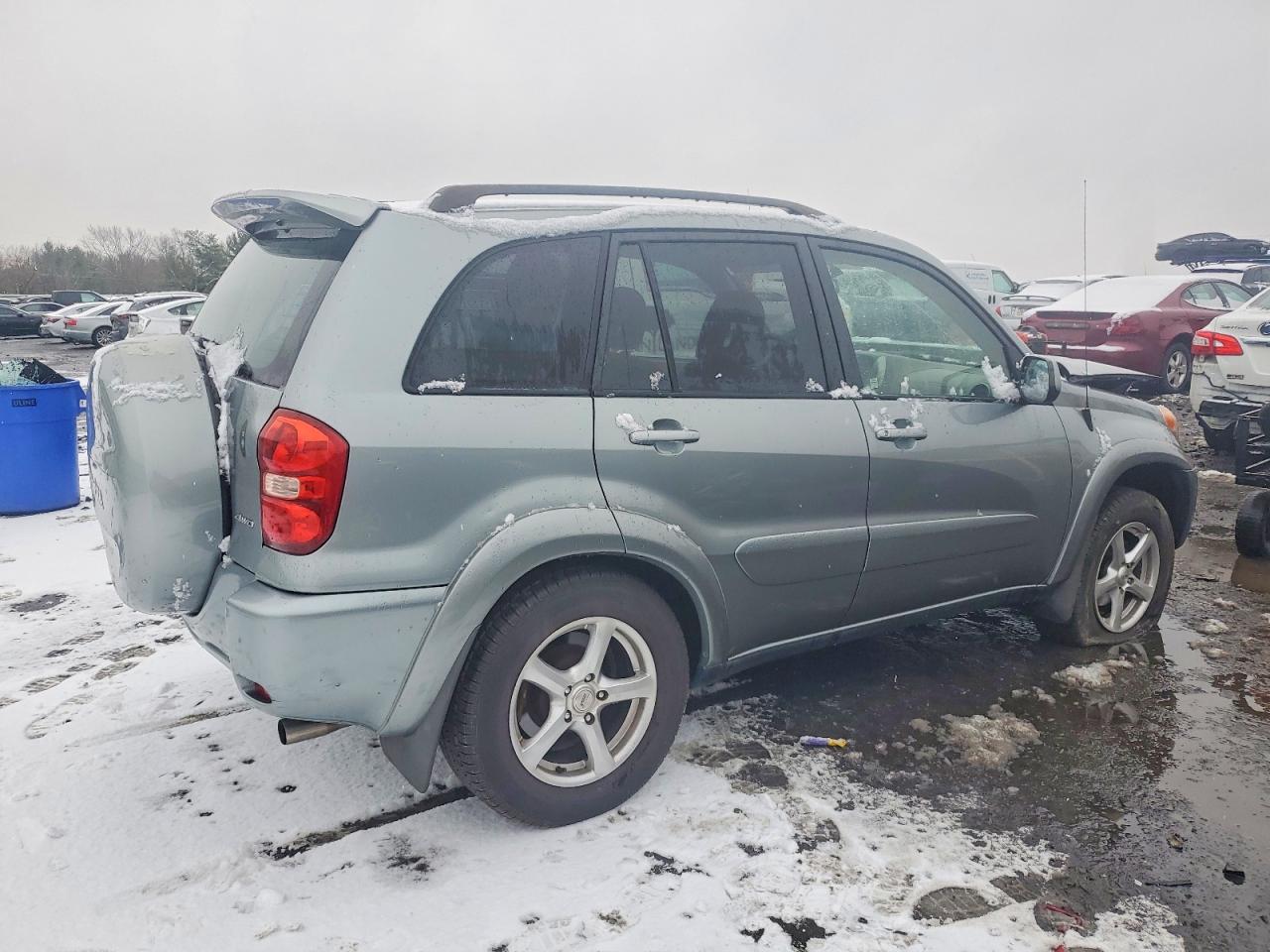 2005 TOYOTA RAV4 photo 3