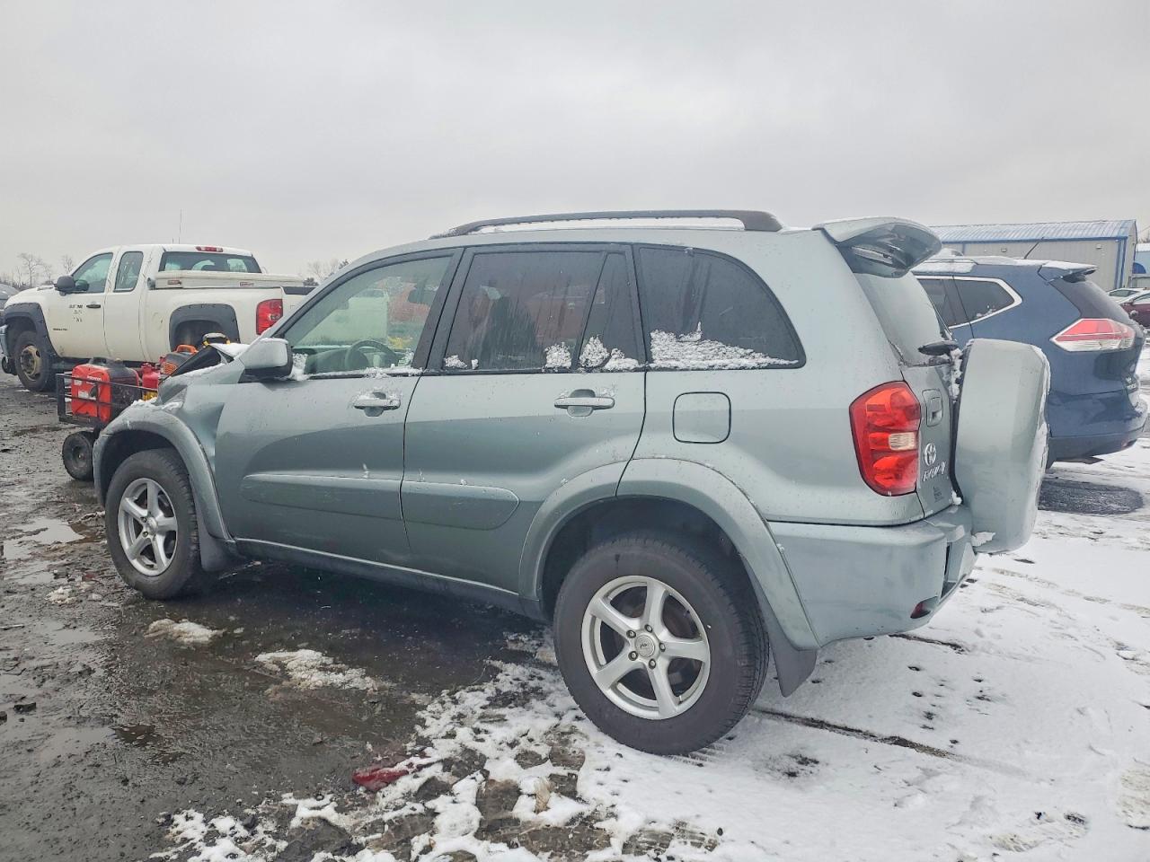 2005 TOYOTA RAV4 photo 2