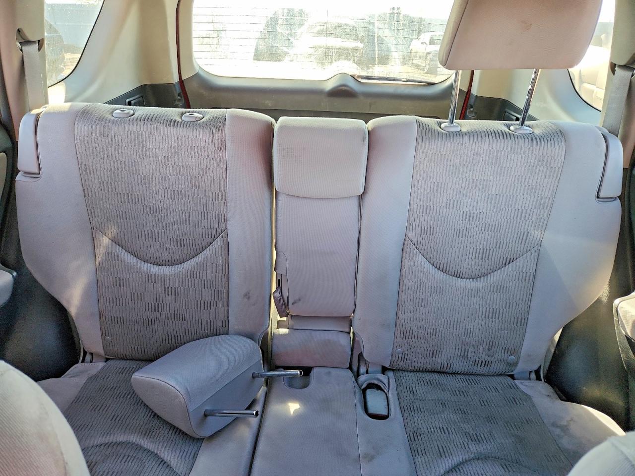 2012 TOYOTA RAV4 photo 10