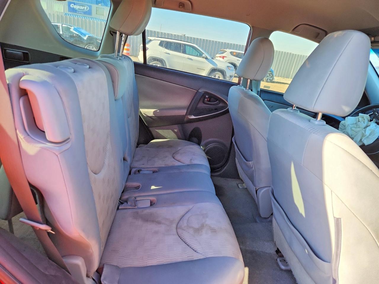 2012 TOYOTA RAV4 photo 11