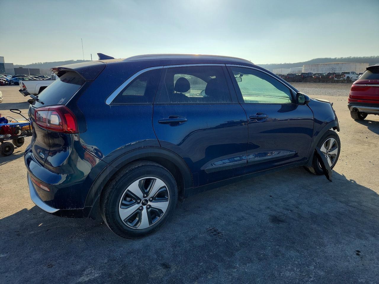 2017 KIA NIRO FE photo 3
