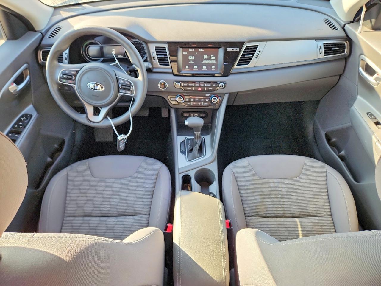 2017 KIA NIRO FE photo 8