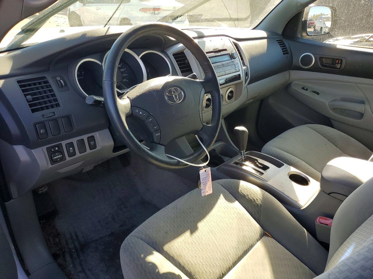 2009 TOYOTA TACOMA photo 8
