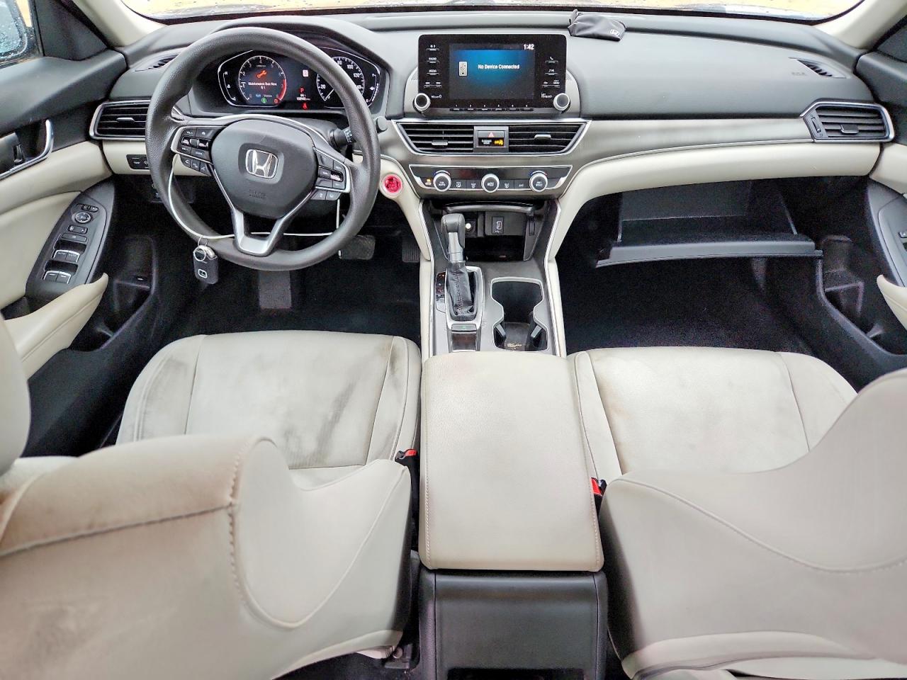 2018 HONDA ACCORD LX photo 8
