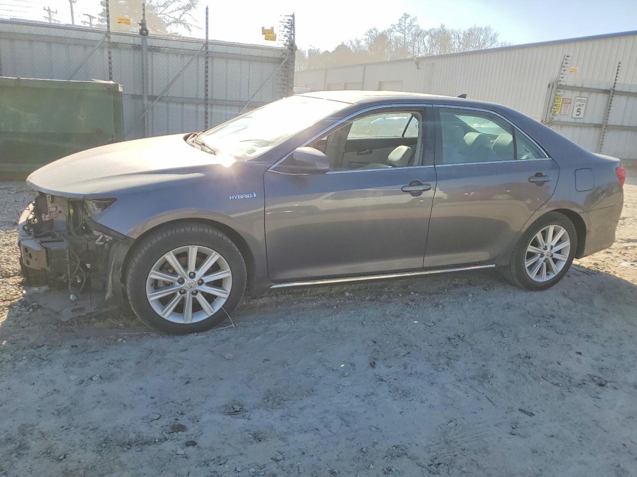 2014 TOYOTA CAMRY