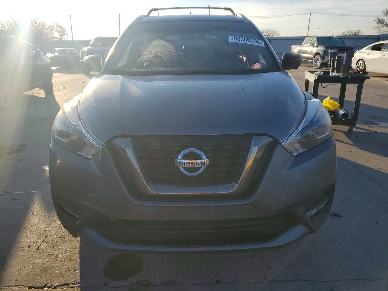 2019 NISSAN KICKS S photo 5