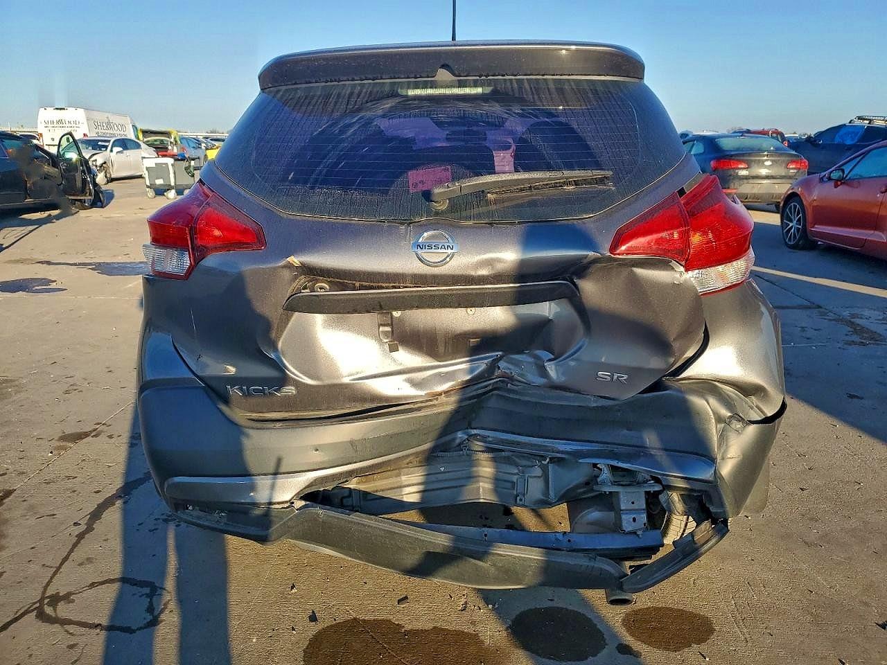 2019 NISSAN KICKS S photo 6