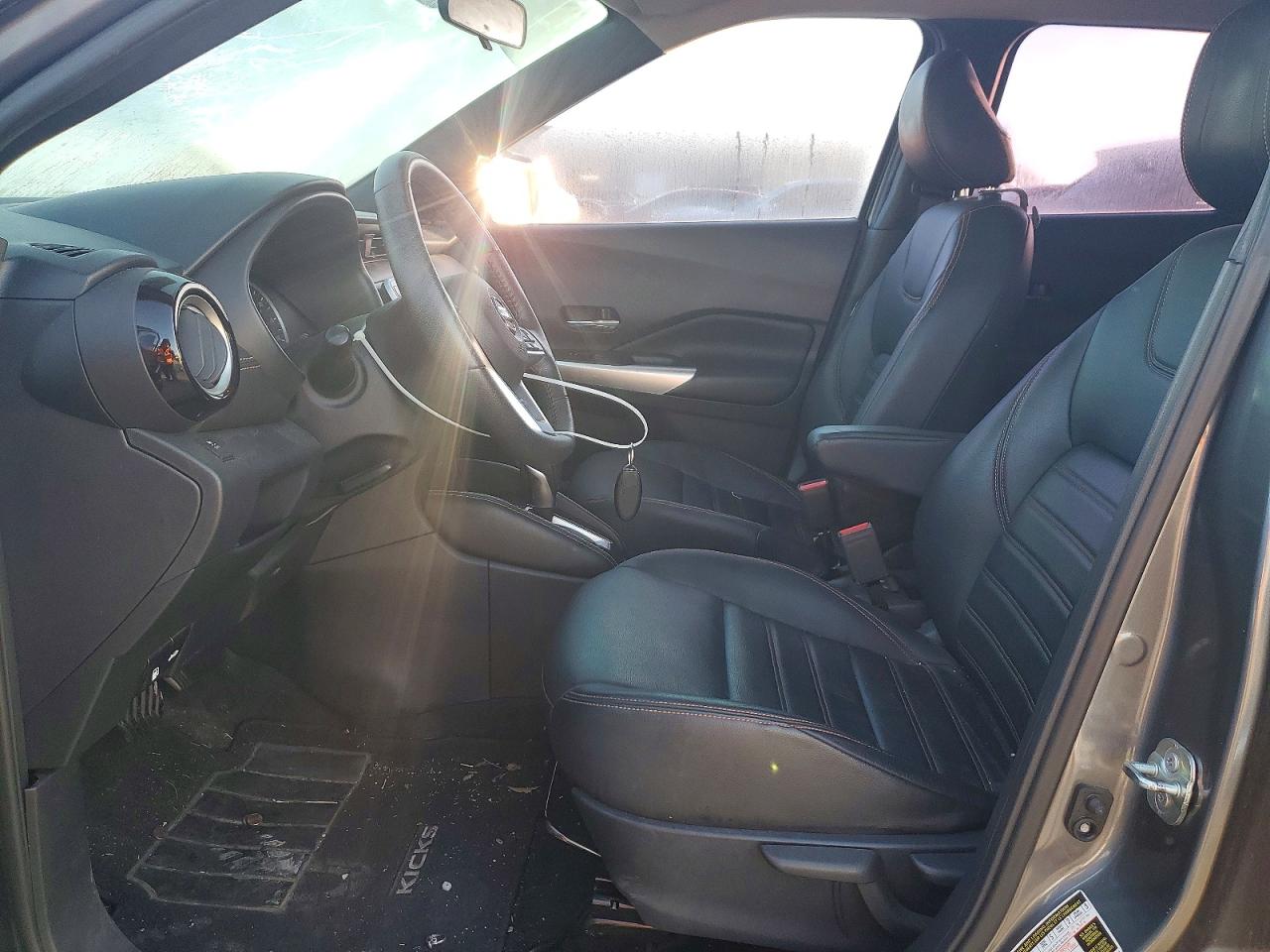 2019 NISSAN KICKS S photo 7