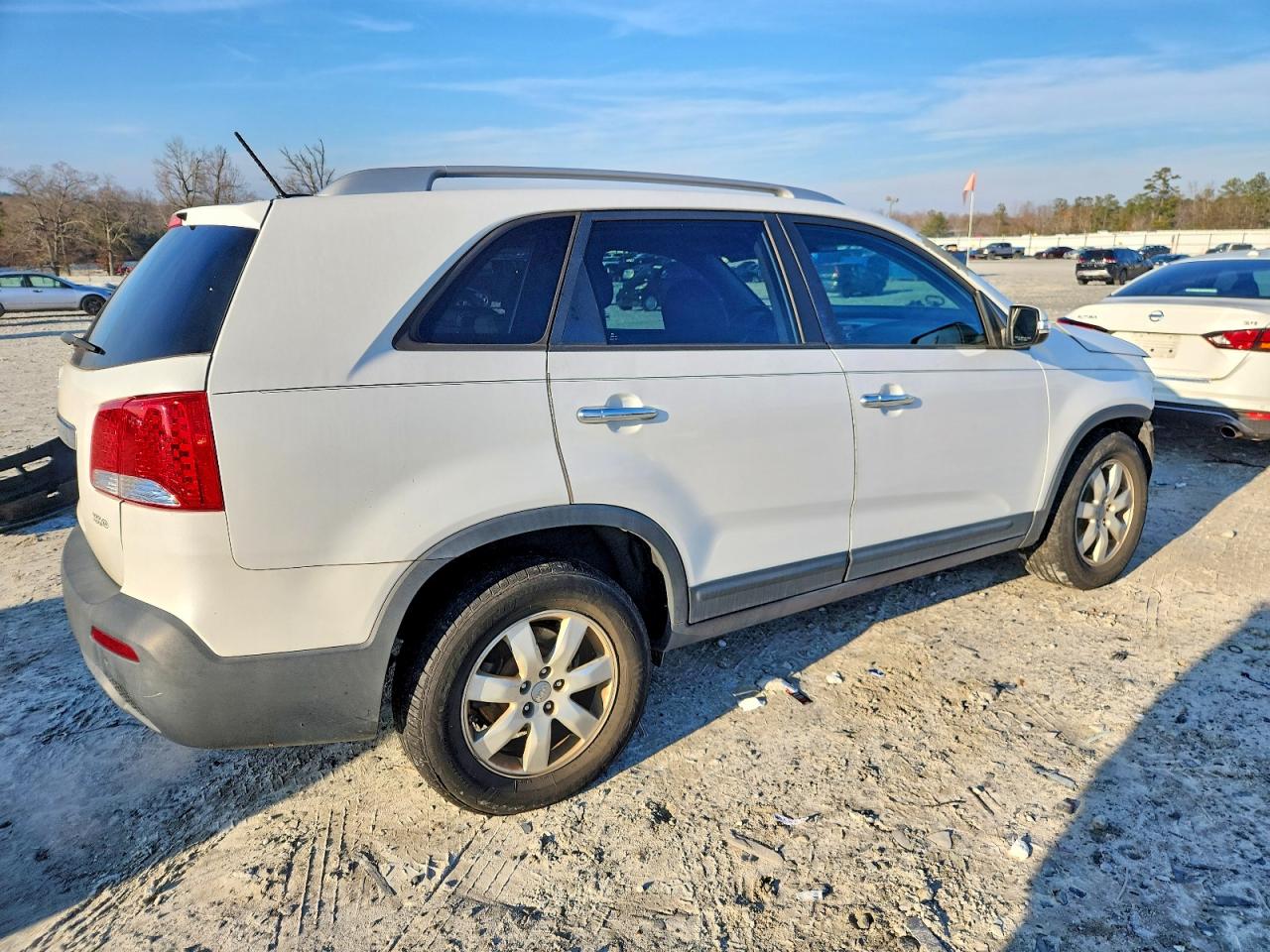 2013 KIA SORENTO LX photo 3