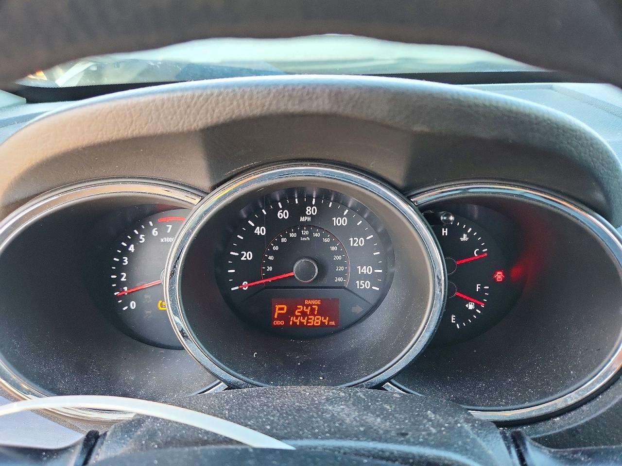 2013 KIA SORENTO LX photo 9