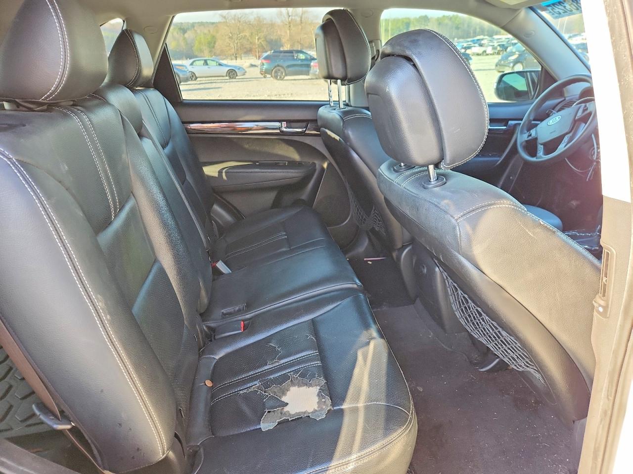 2013 KIA SORENTO LX photo 11