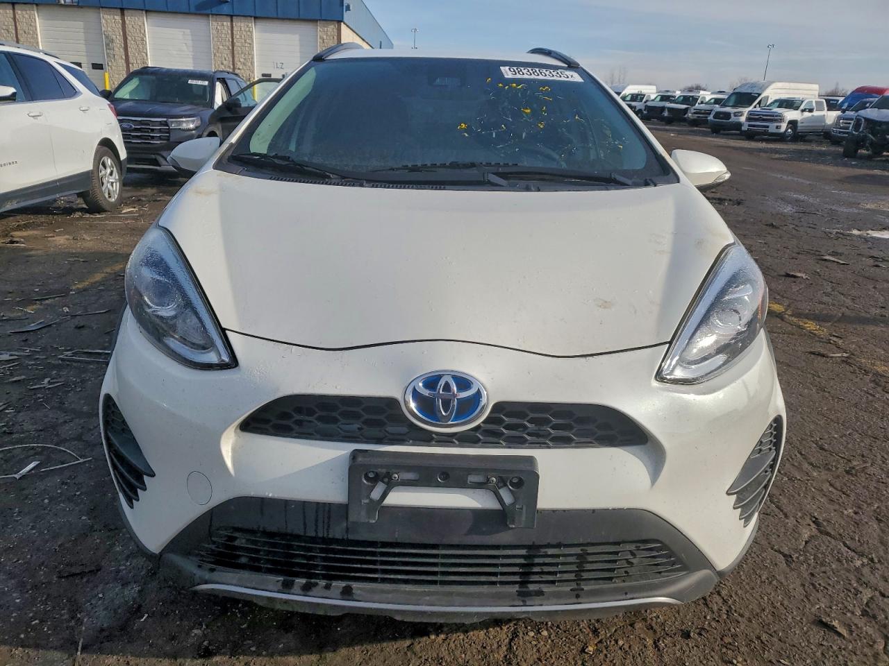 2018 TOYOTA PRIUS C photo 5