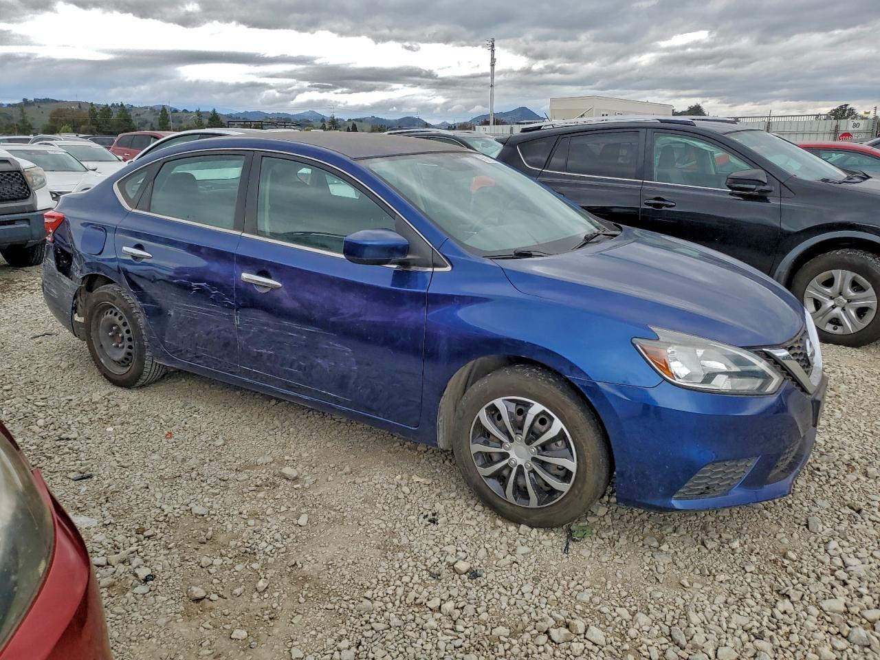 2018 NISSAN SENTRA S photo 4