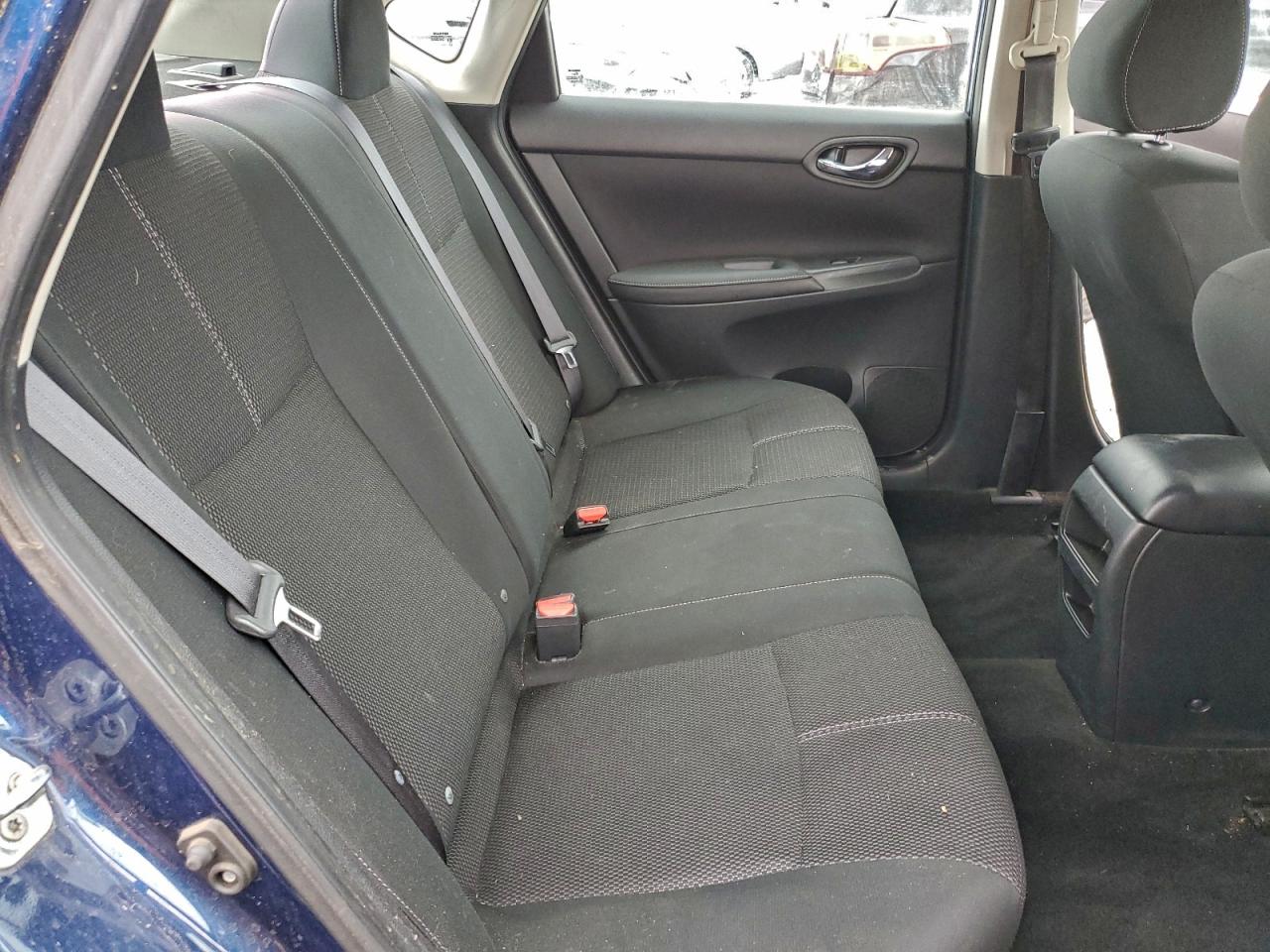 2018 NISSAN SENTRA S photo 10