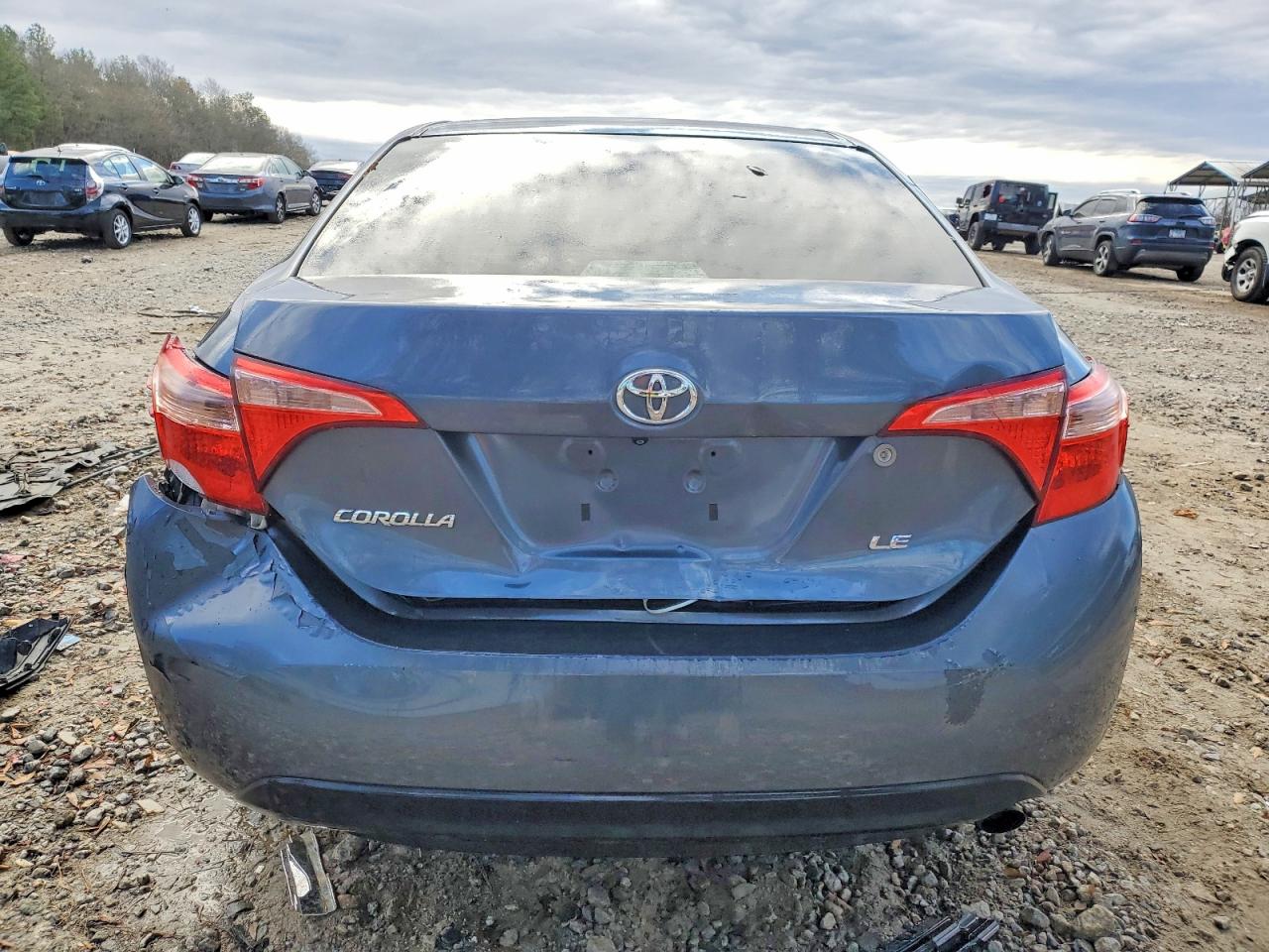 2018 TOYOTA COROLLA L photo 6